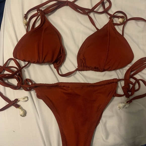 Clearance BURGUNDY 2 piece bikini size L with seashells on strings. - Picture 2 of 5